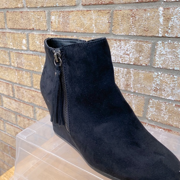 Lexie & Abbie. Black booties size 8.5 - Picture 7 of 15